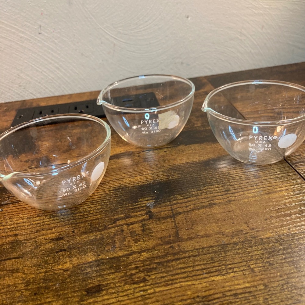 Set of 3 Pyrex USA No 3180 80x45 Glass Evaporating Dishes 140ml Pour Spout Bowls